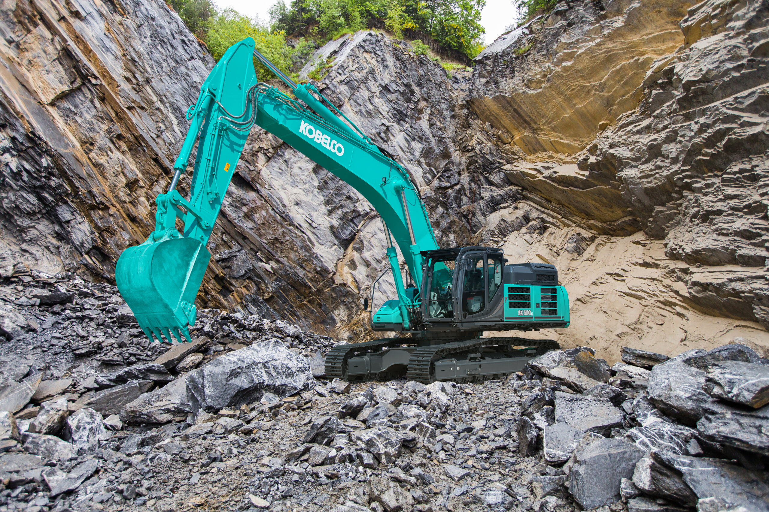 SK500LC-11_quarry_jobsite_